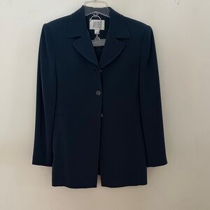 Valerie Stevens Women's Black Blazer